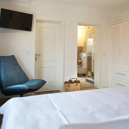 Penthuus Modern Retreat